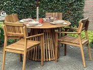 Gartentisch AGELLO 120 cm 120 cm Akazienholz Braun_923409