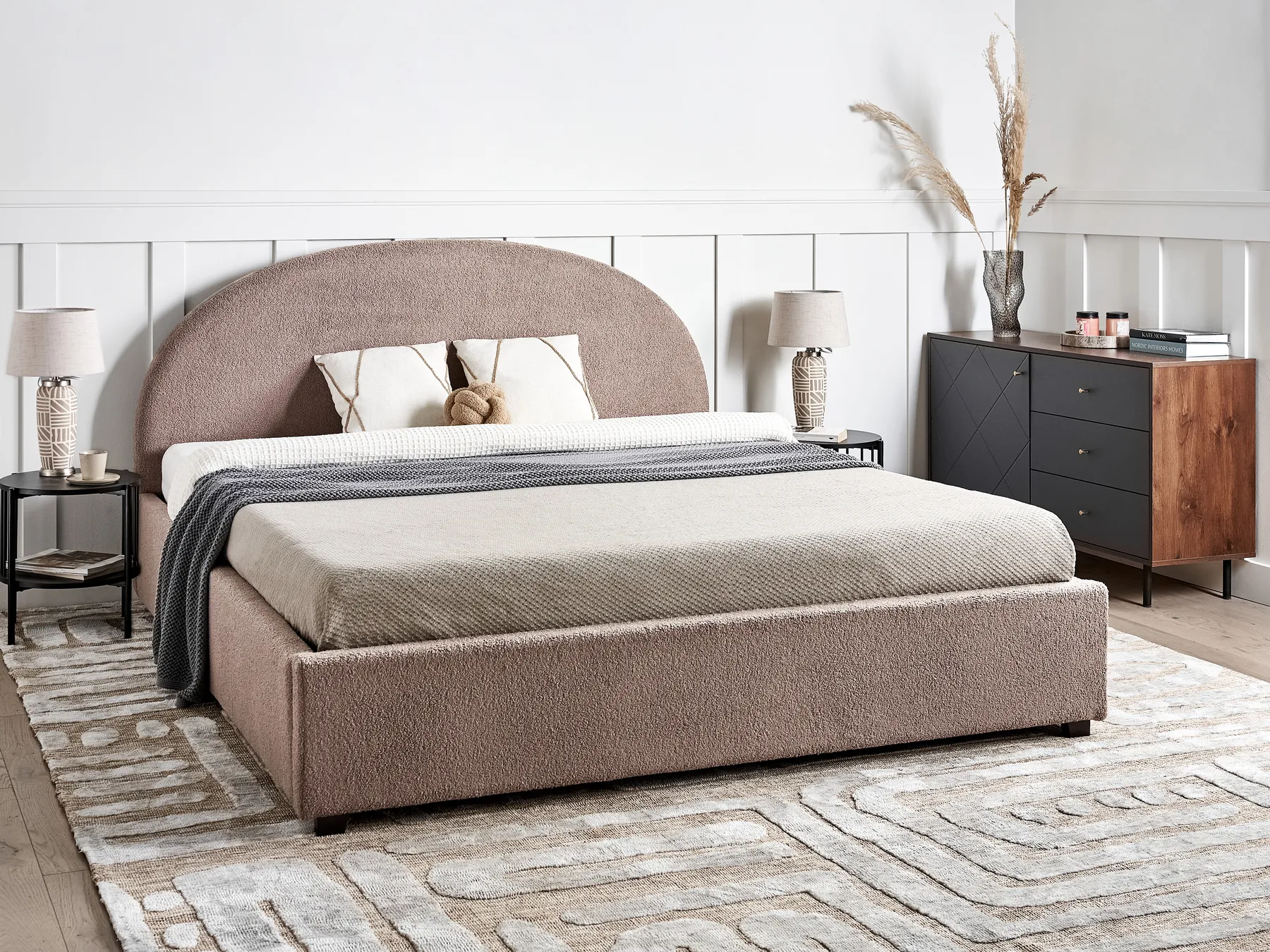 Bett mit Stauraum VAUCLUSE Bouclé Taupe 180 x 200 cm_951944
