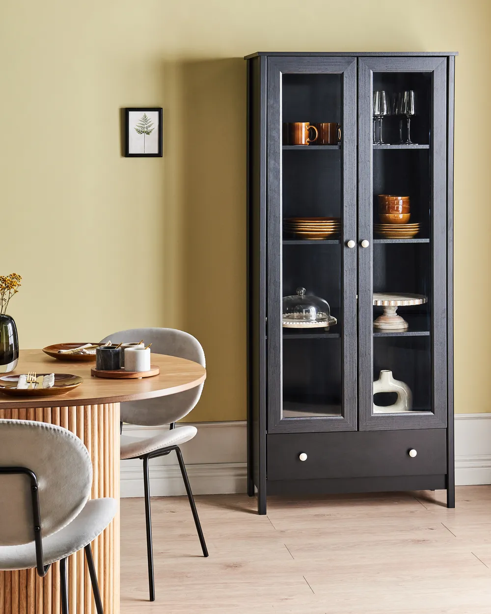 Vitrine mit Glastüren NORNALUP 80 cm Schwarz