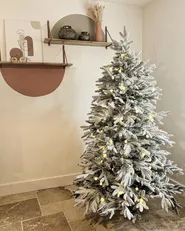 Künstlicher Weihnachtsbaum mit Schnee BASSIE 180 cm Weiß_901518