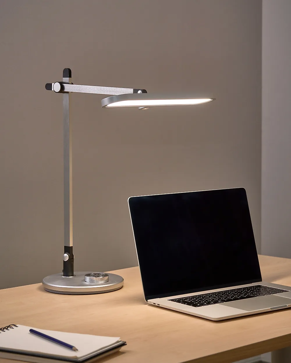 LED Desk Lamp HYDRUS with Dimmer Silver_1184908