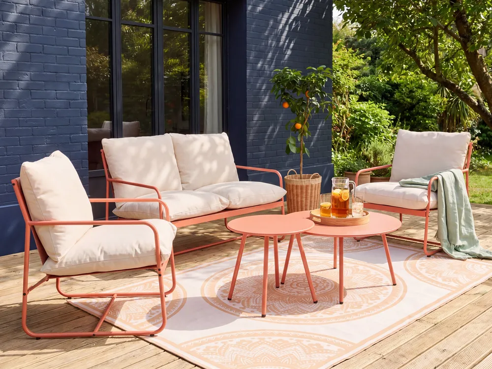 Gartensofa Set 4-Sitzer FORMELLO mit Tischen Metall Korallenrot