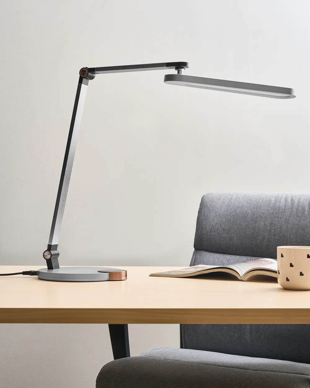 LED Schreibtischlampe CAROY mit kabellosem Ladegerät Grau_1018892
