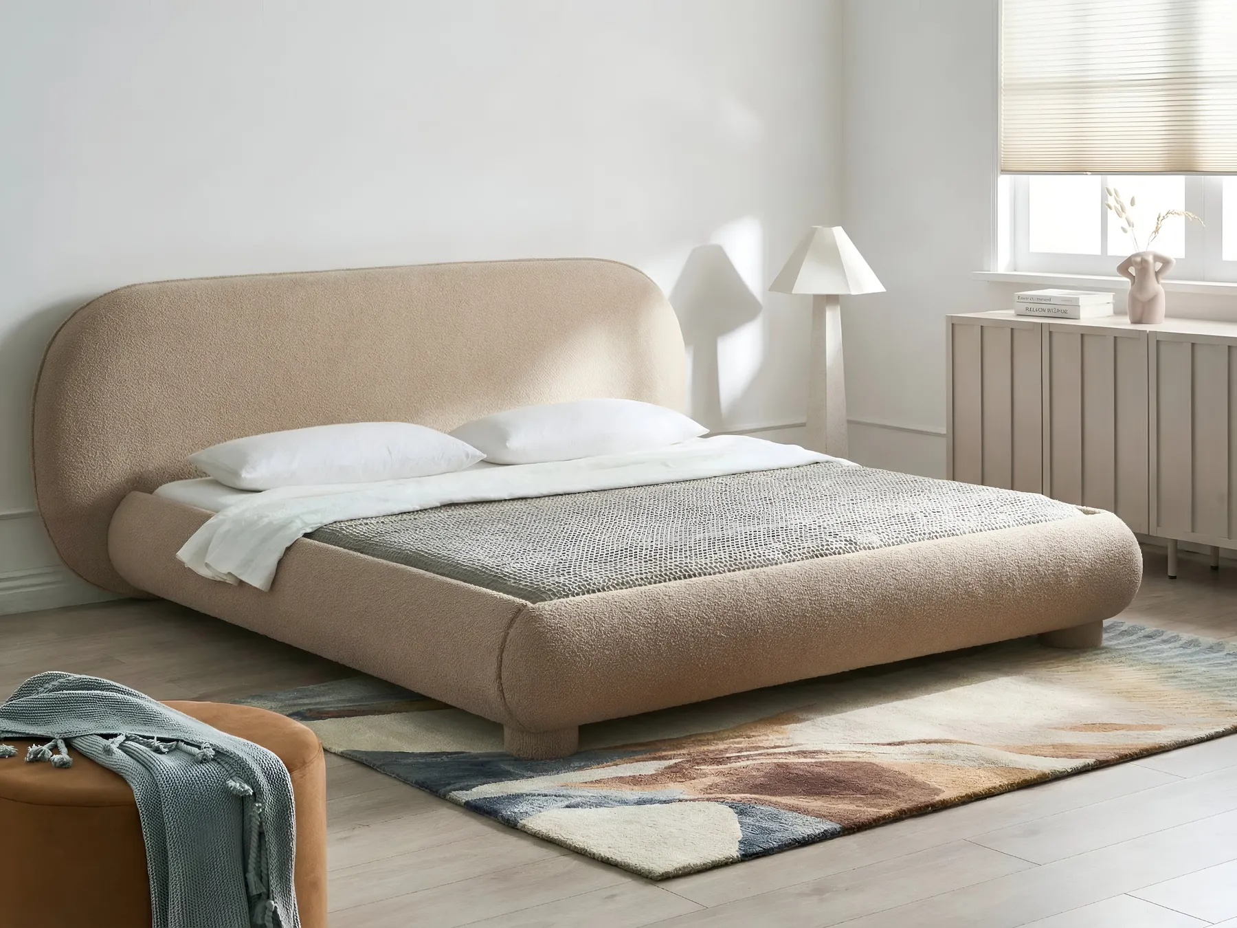 Bett mit Lattenrost Bouclé BAYEL 180 x 200 cm Taupe_1056380