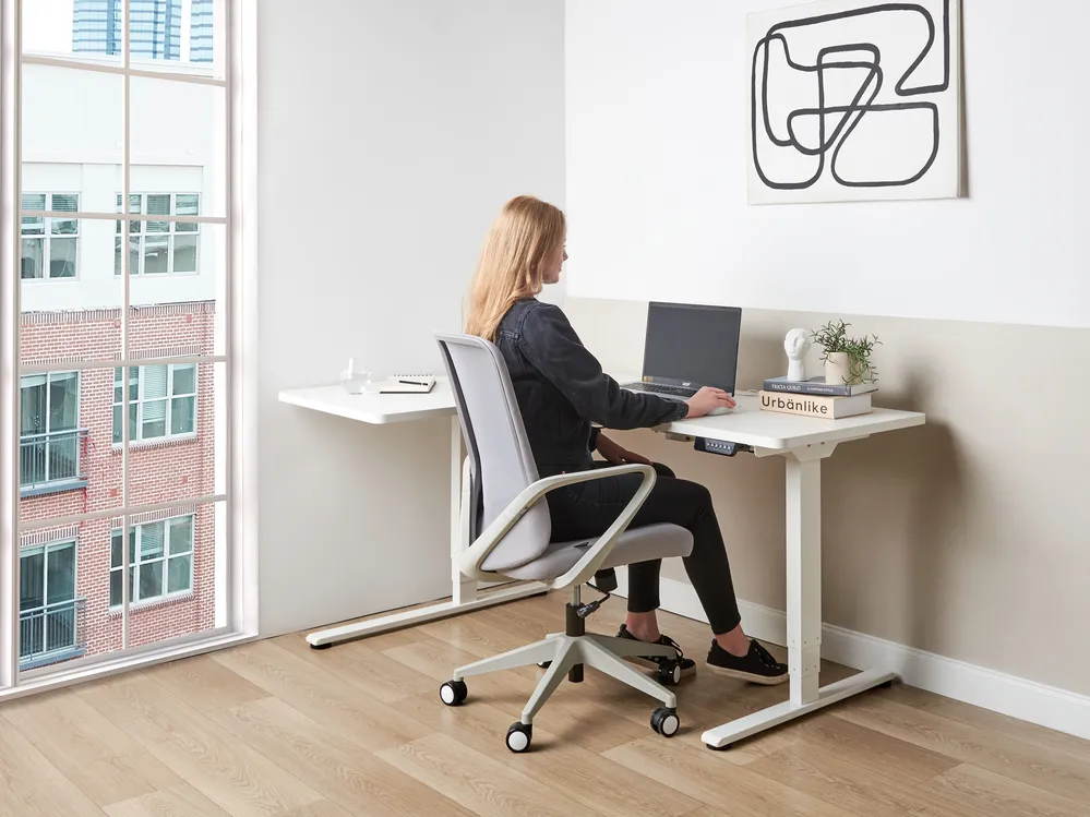 Eckschreibtisch elektrisch höhenverstellbar DESTINES 160 cm 109 cm Weiß linksseitig