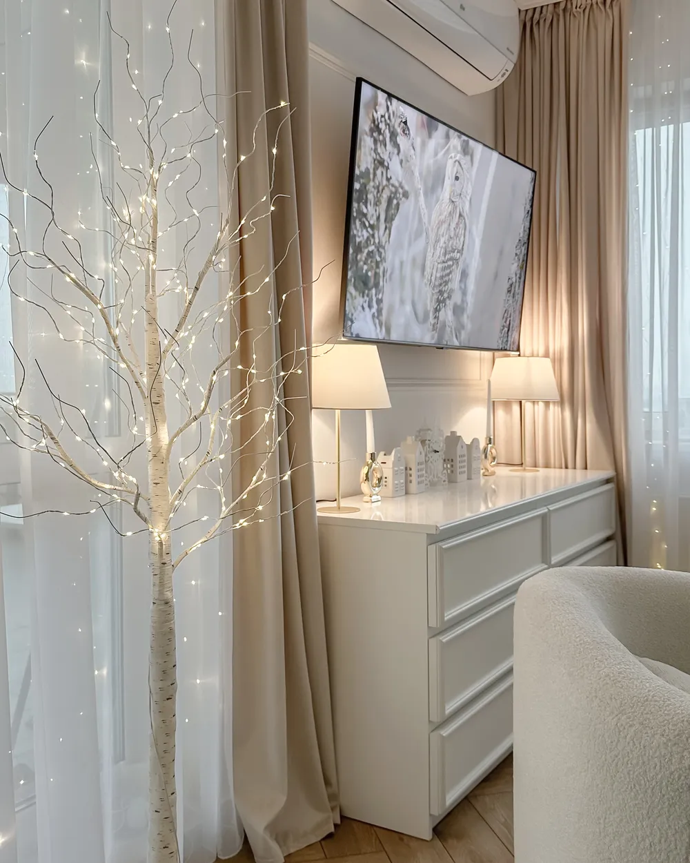 Outdoor Decoration LED LAPPI 190 cm Christmas Tree White_900291