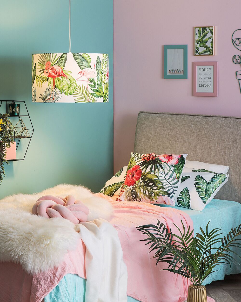 Oslonjena lampa FLAMINGO Višebojni