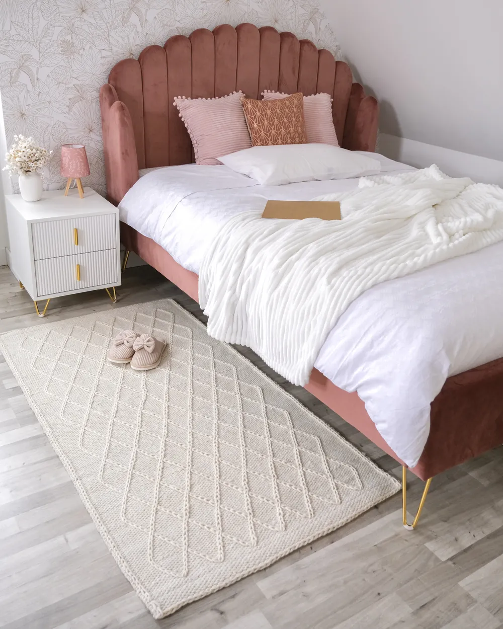 Bed Velvet AMBILLOU 140 x 200 cm (EU Double) Pink_974845