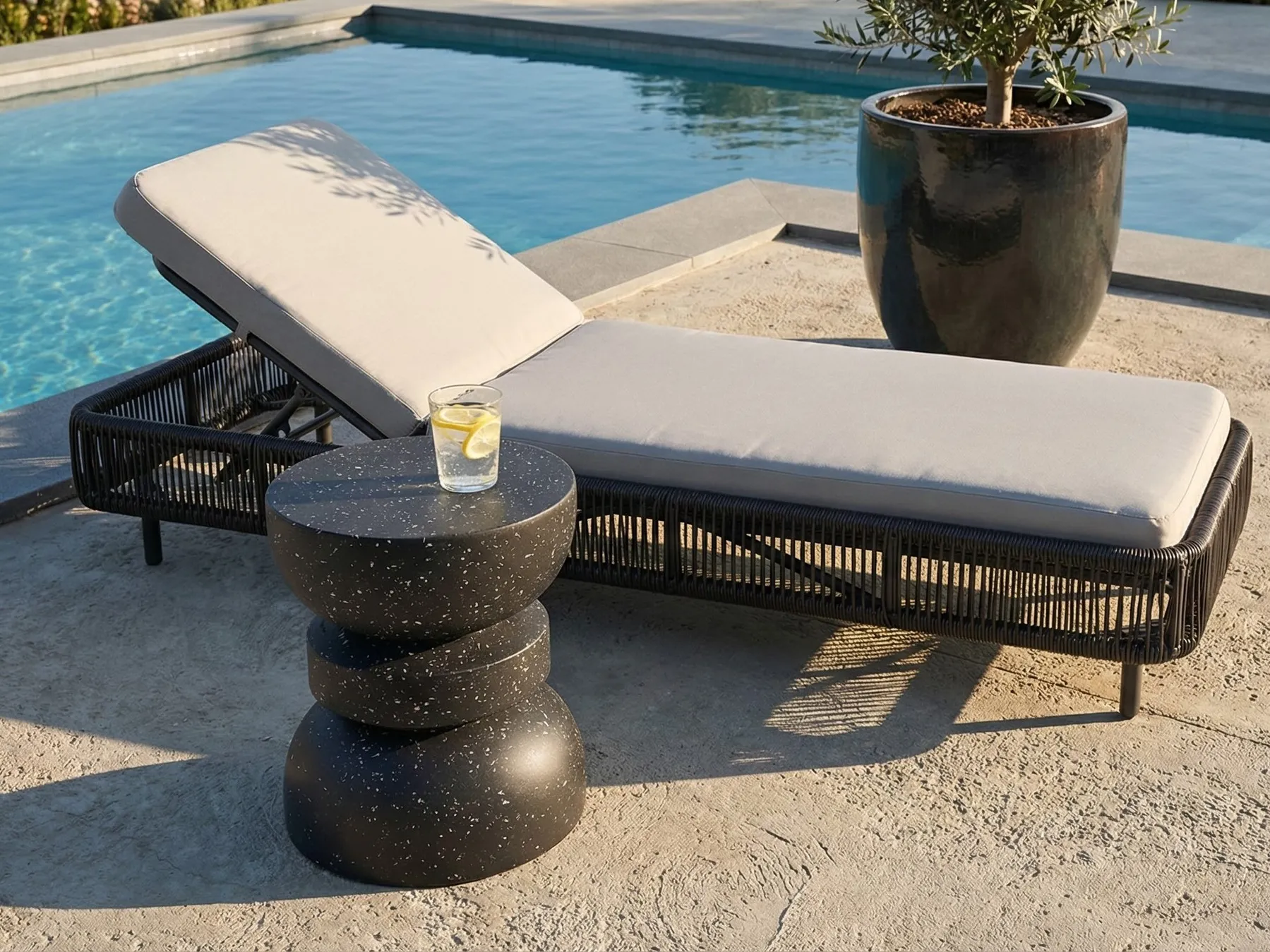Beistelltisch FALIRO 37 cm 37 cm Terrazzo Optik Schwarz_1043474
