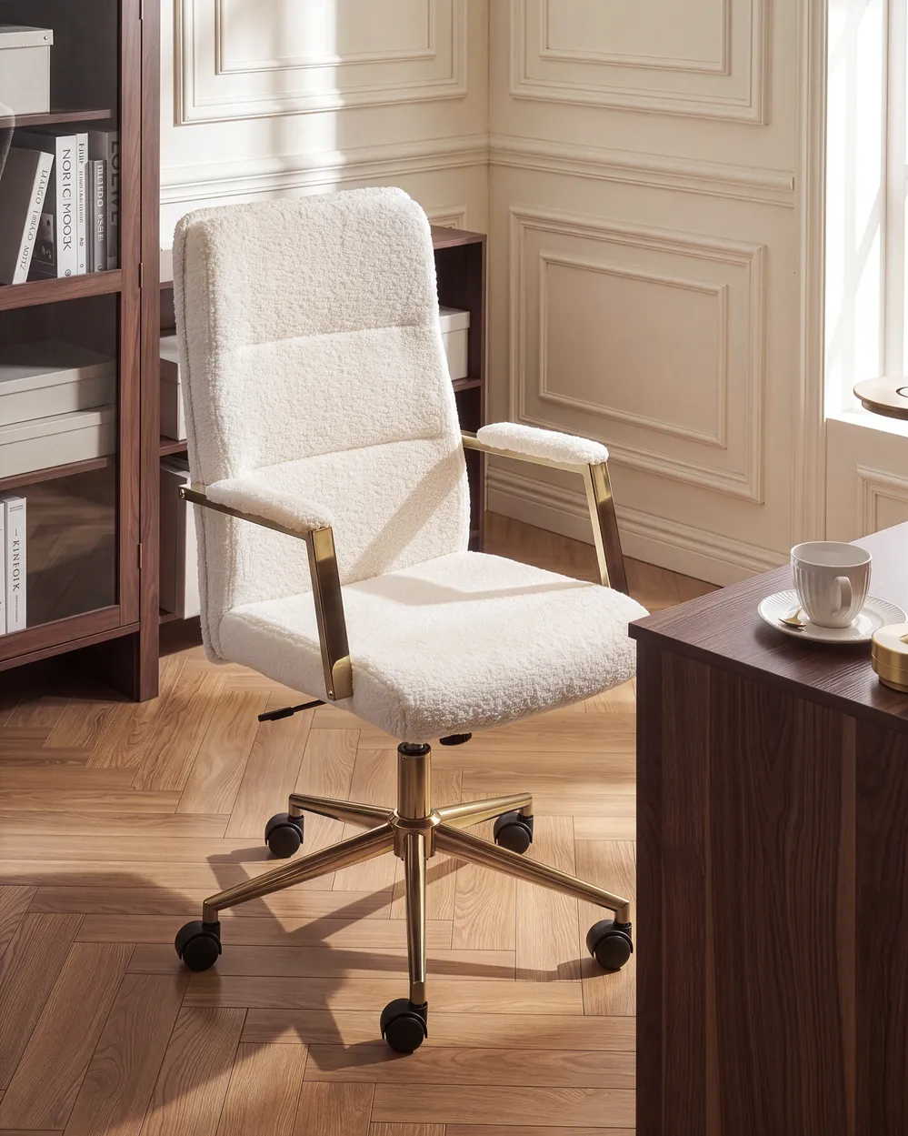 Chefsessel DEMURE Bouclé Cremeweiß