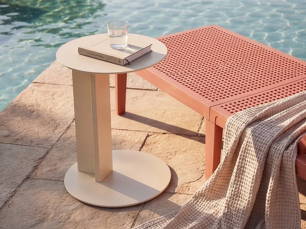 Outdoor Beistelltisch VANZAGO 40 cm 40 cm Metall Beige