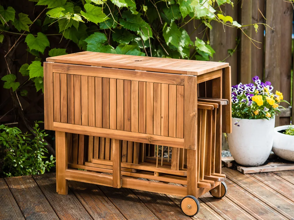 Gartenmöbel Set 4-Sitzer FRASSINE mit Schirm (12 Optionen) Akazienholz Naturfarben_924457