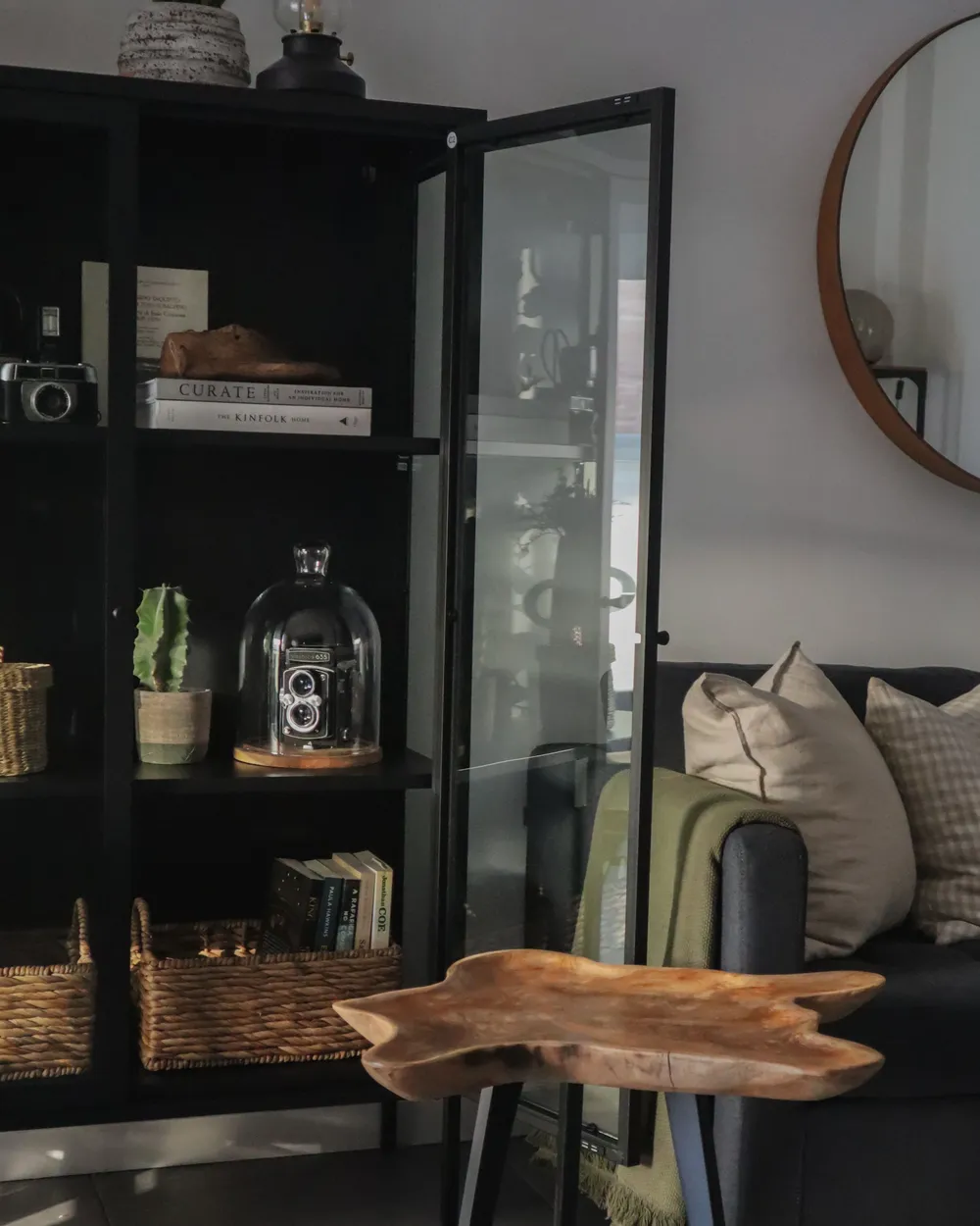Vitrine mit Glastüren NASH 90 cm Metall Schwarz_867141