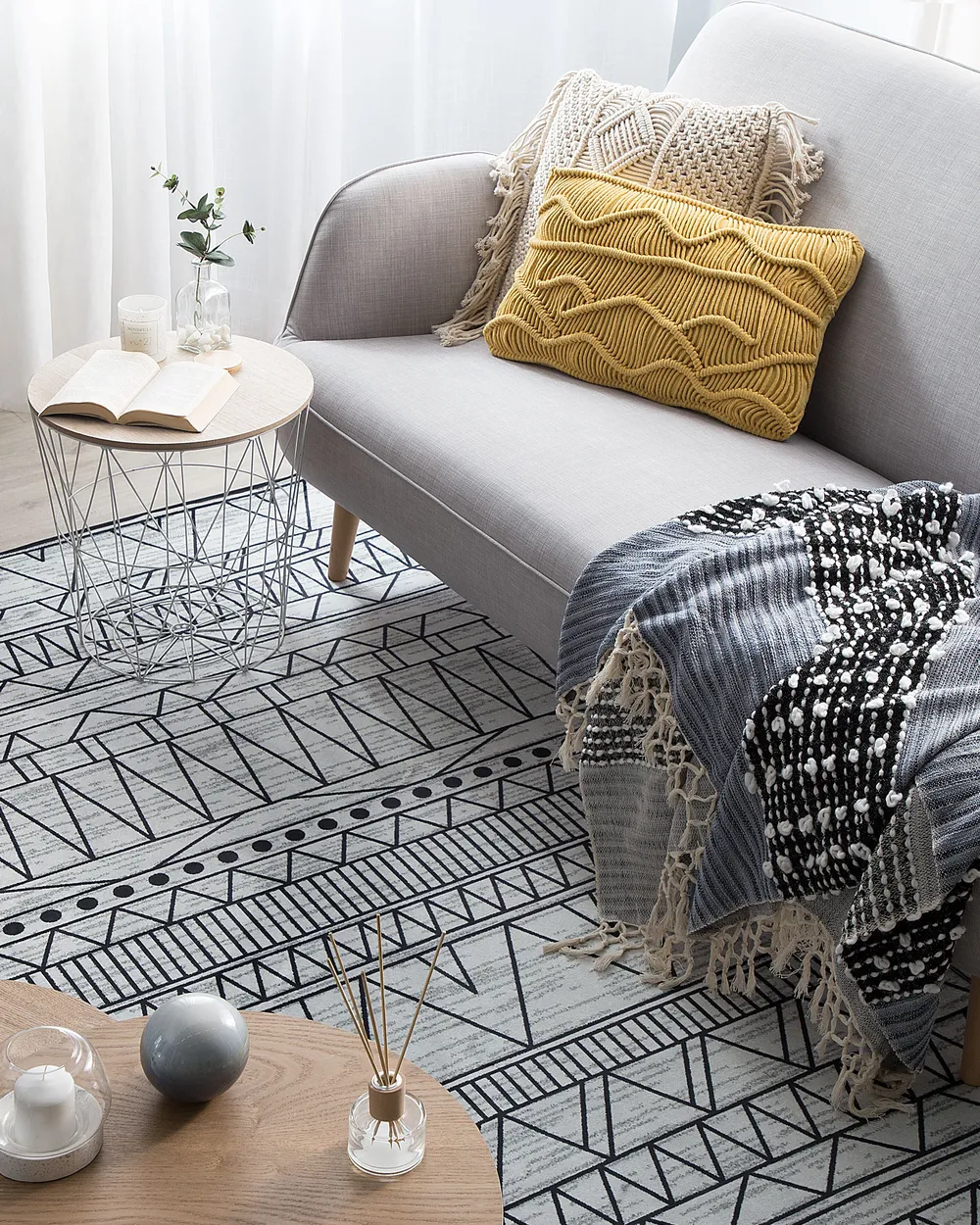 Rug KEBAN Black 140 x 200 cm_1080844