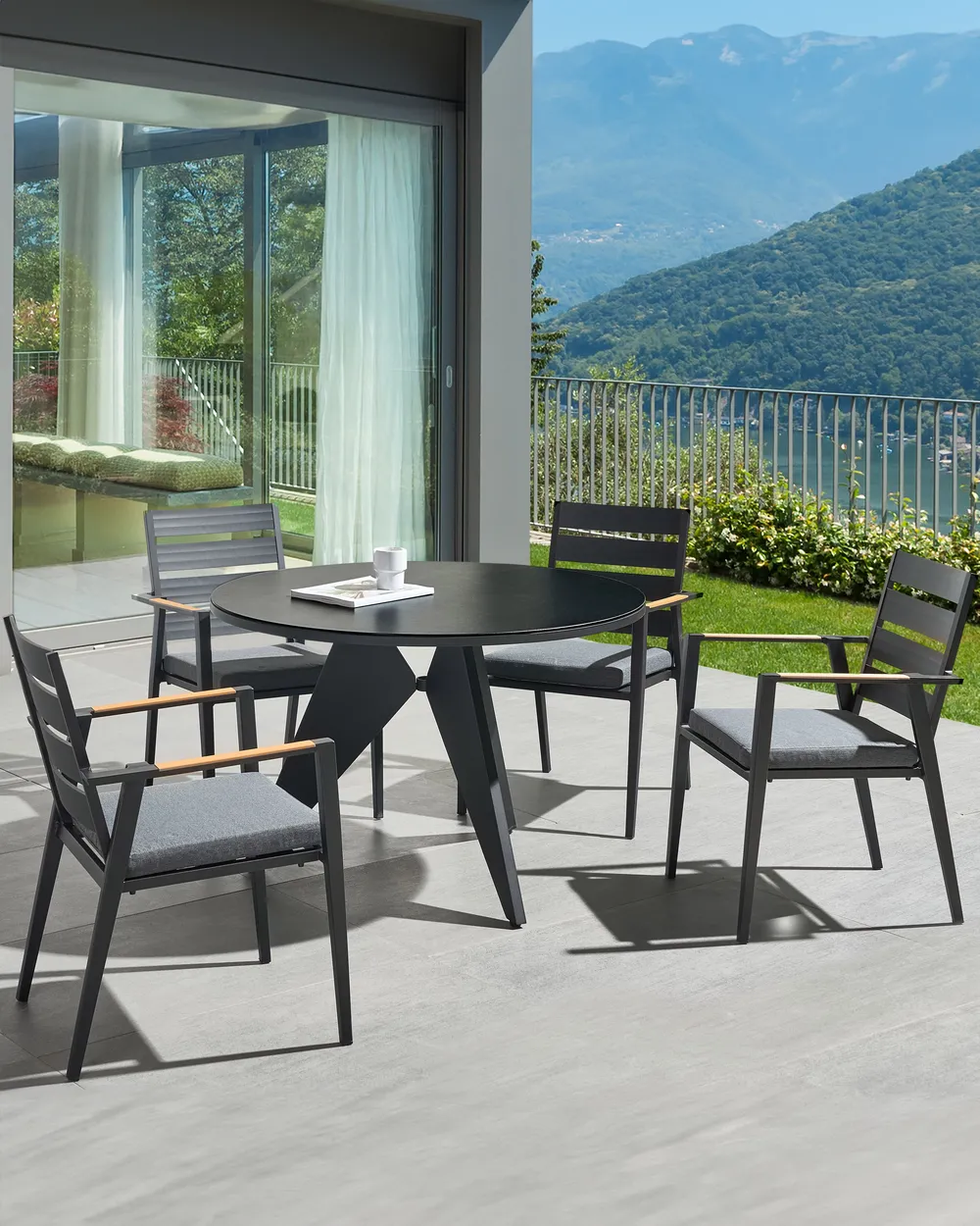 Set mit 4 Stühlen und Sitzkissen TAVIANO Metall Schwarz