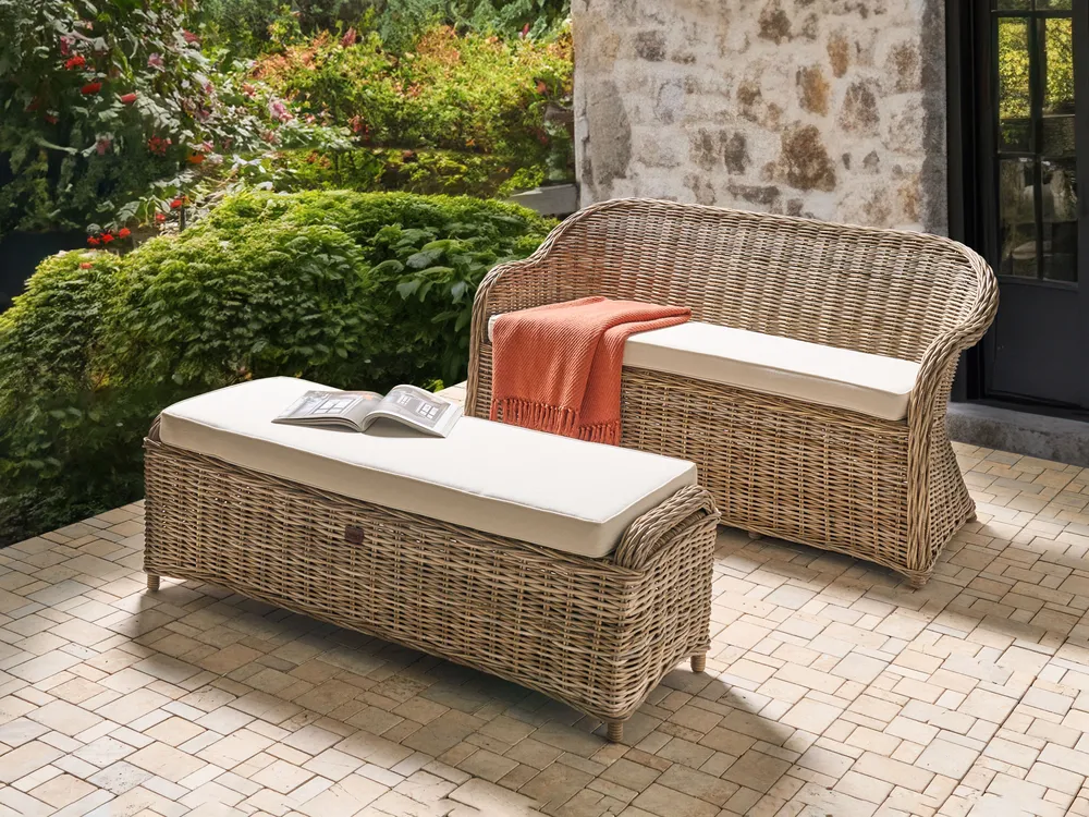 Gartenbank mit Auflage SUSUA 150 cm mit Ottomane Rattan Naturfarben