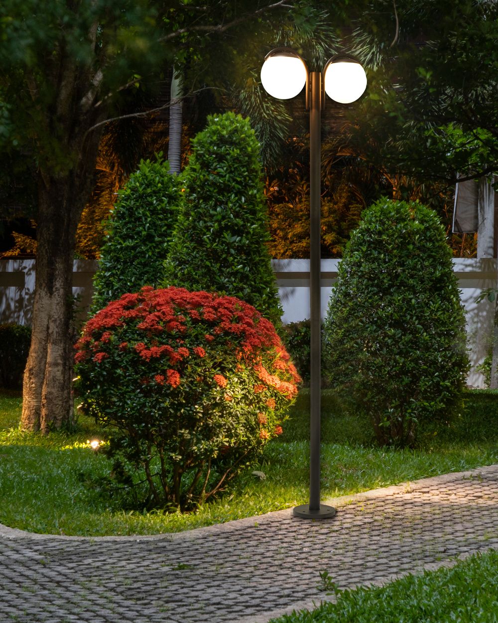Lampadaire extérieur KULSI Noir