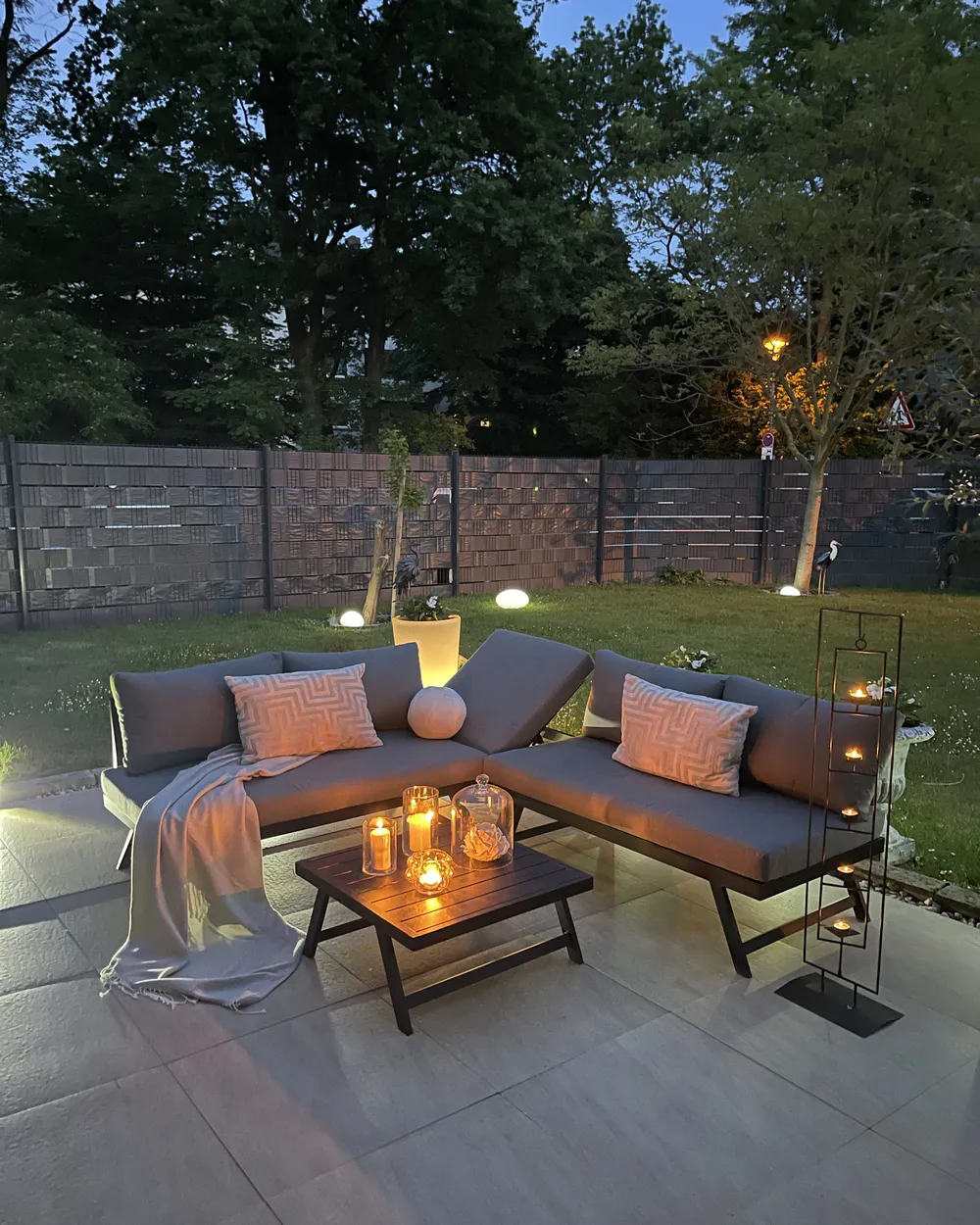 Garten Ecksofa mit Tisch 5-Sitzer COCCORINO Metall Grau_922947